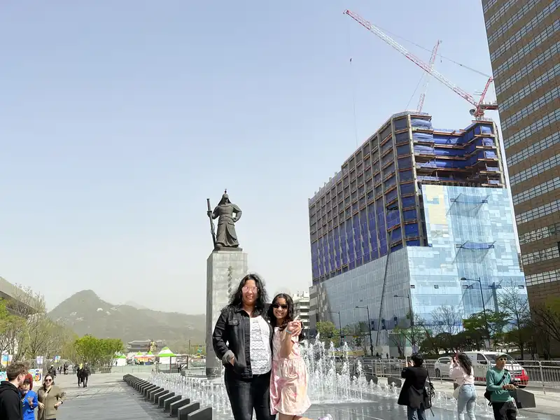 This statue on the main boulevard to the Palace has newfound fame after being featured in a popular Korean drama. They even setup a picture platform to help recreate the scene for the locals and tourists.