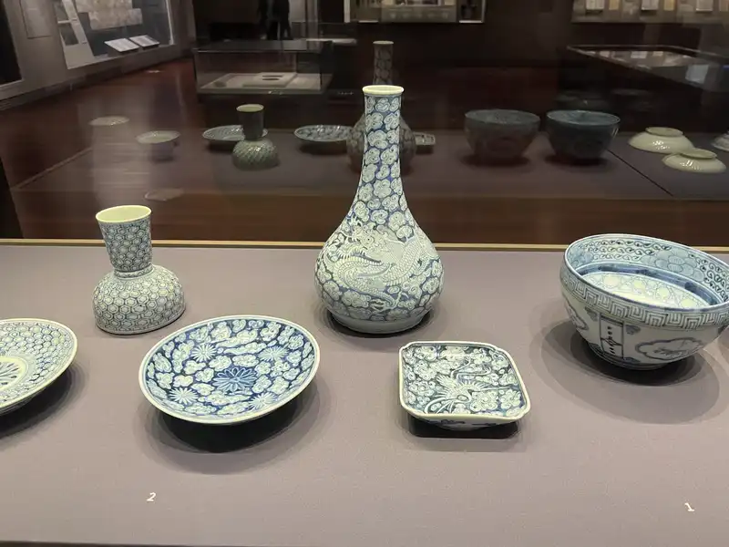 The Chinese and Japanese influence shaped Korean pottery. These were early examples used by the royal court.