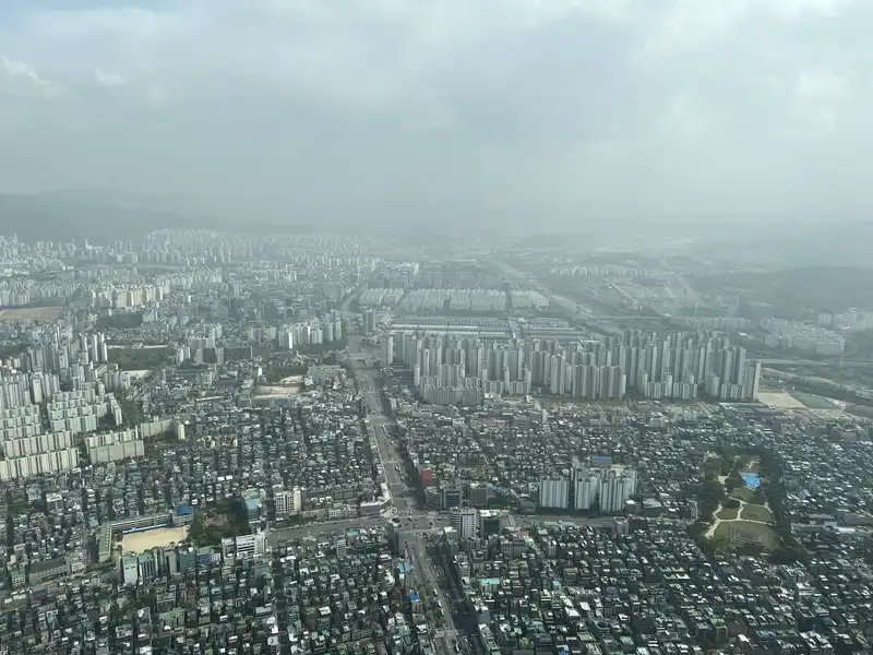 The visibility was not the best but it was still an impressive sight to see the expanse of Seoul.